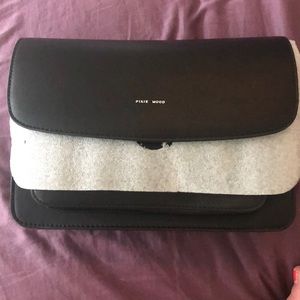 Pixie Mood Zoe Crossbody Bag Black New
